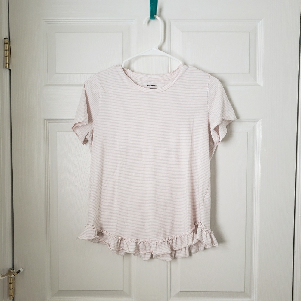Banana Republic ruffle hem designer tee